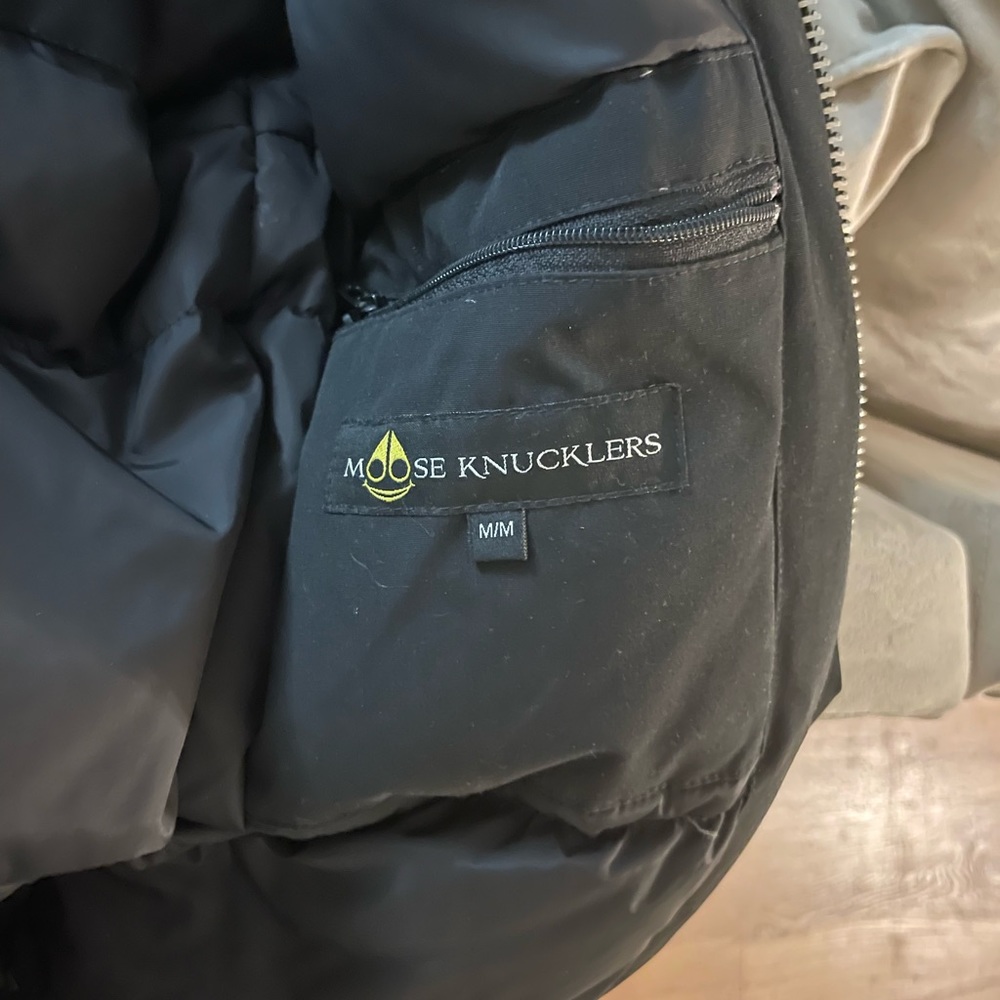 KIDS M/M AUTHENTIC MOOSE KNUCKLE COAT! PLEASE READ BELOW! - Picture 2 of 4